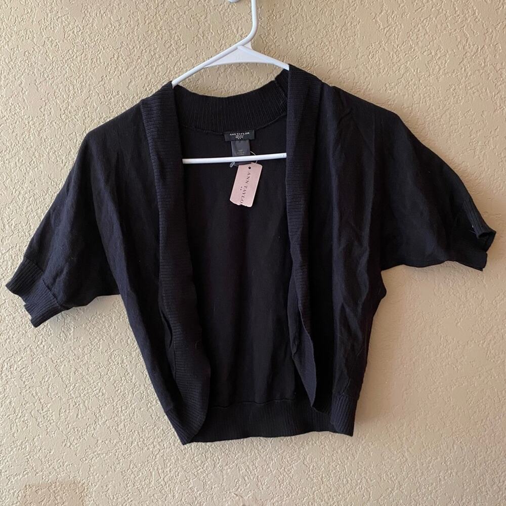 NWT: Black Short Sleeve Ann Taylor Cardigan - Size: XSP